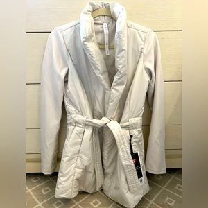 Lululemon serene light wrap size 8 white opal